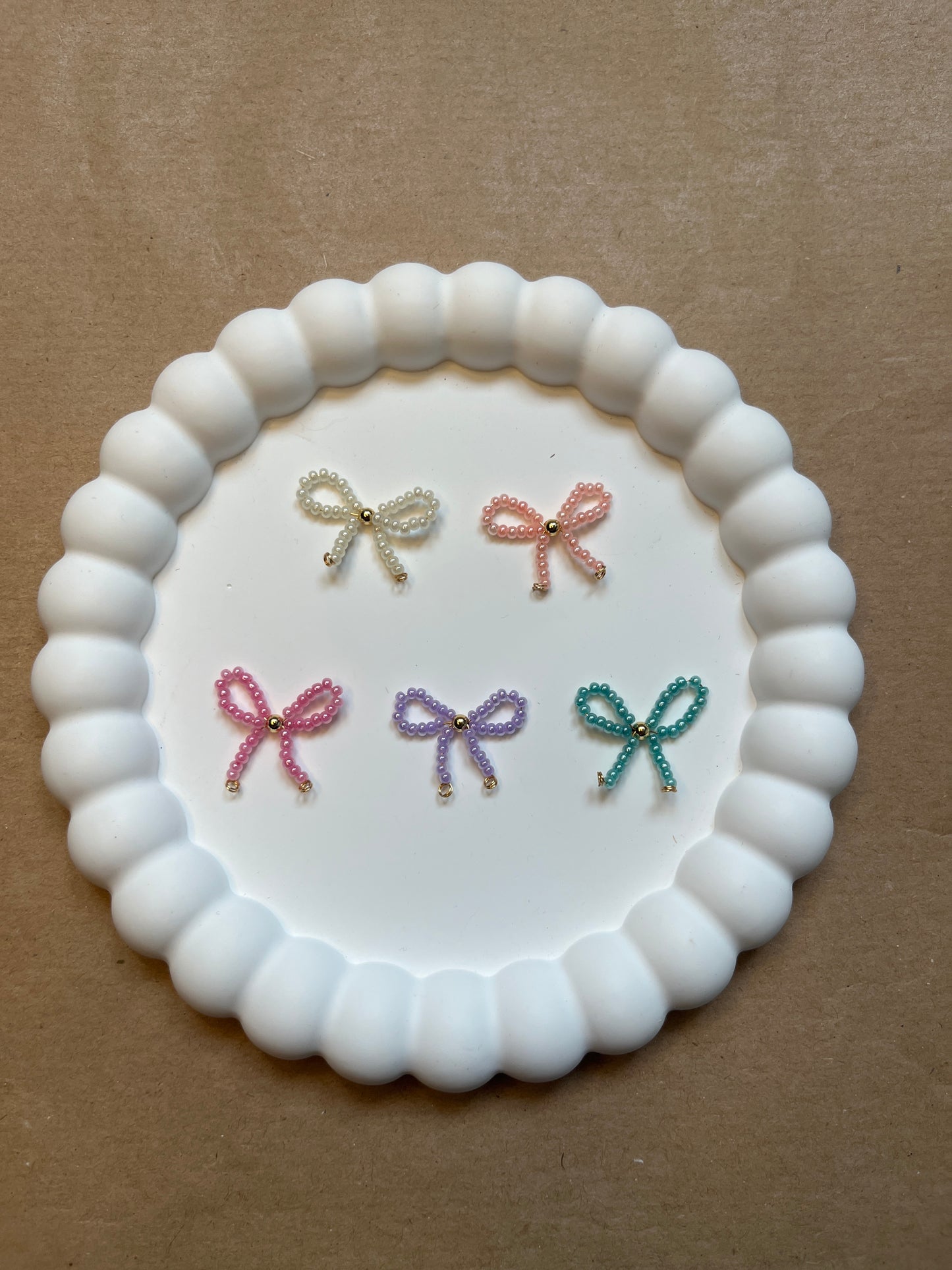 Pearl bow