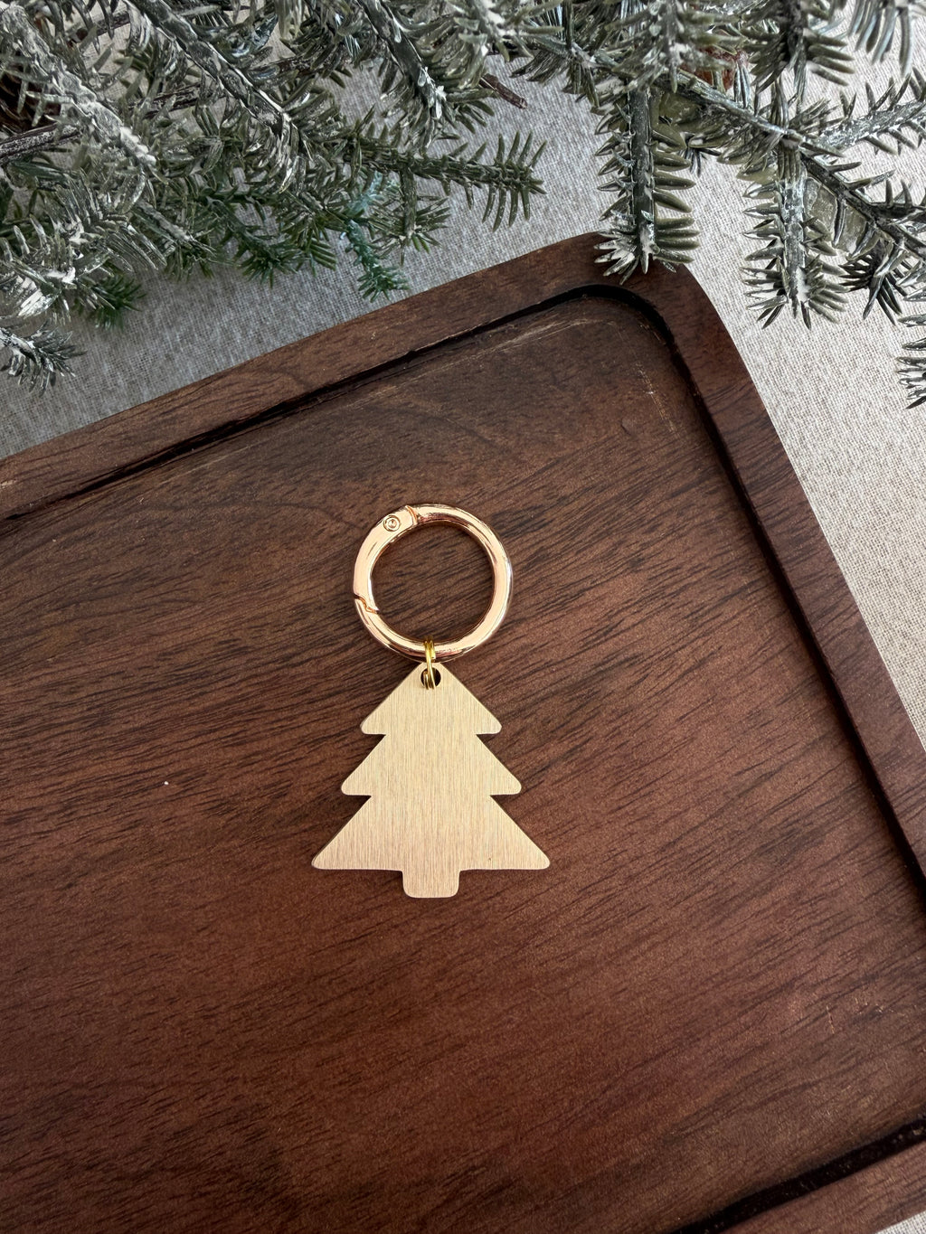 The Christmas tree tag