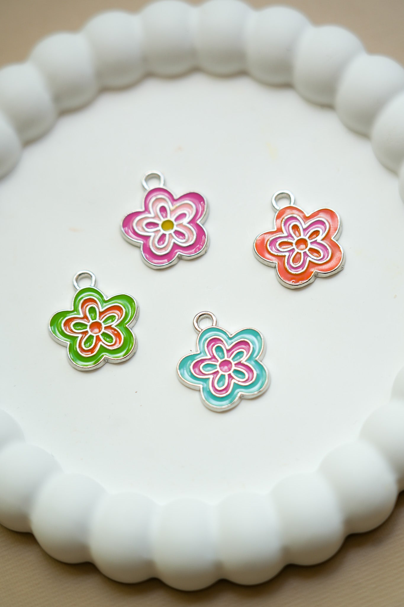 Retro flower (silver)