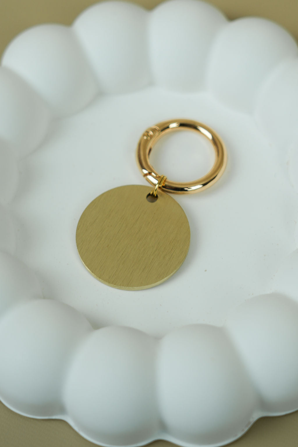 The round tag
