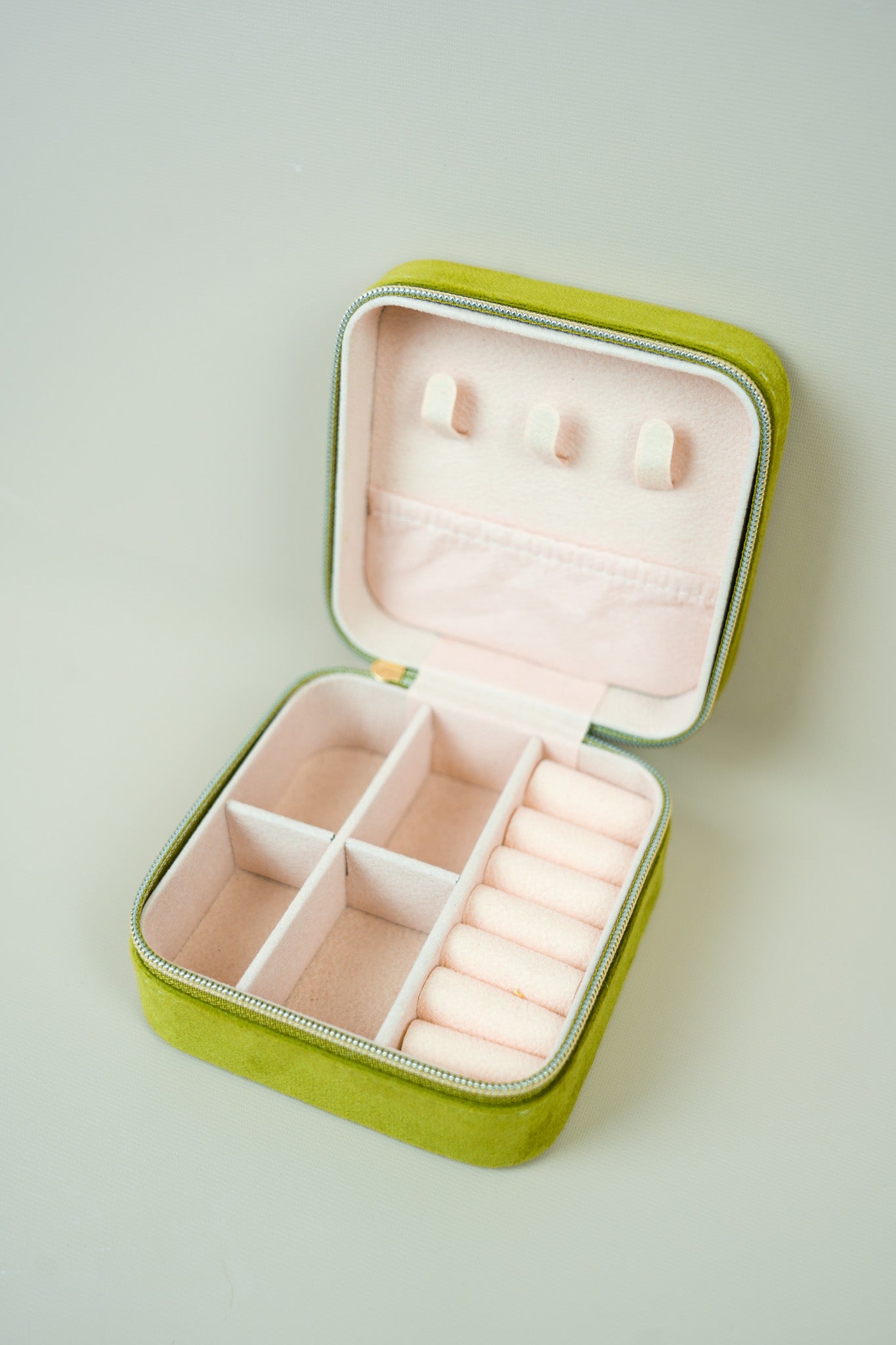 Olive green organiser