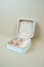 White organiser