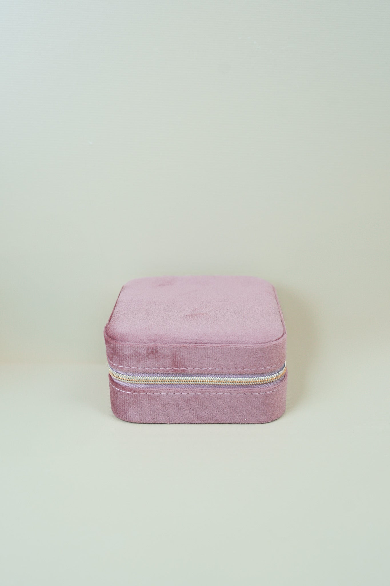 Light pink organiser