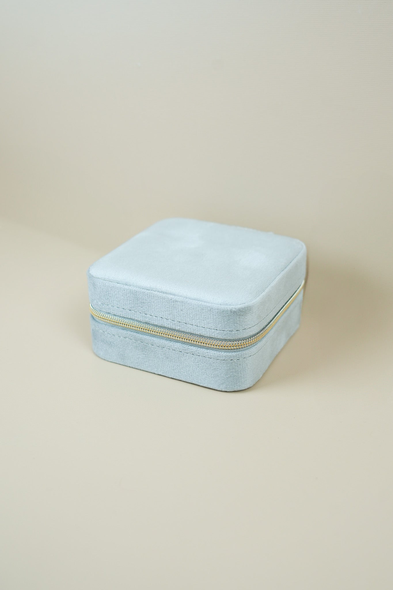 Grey organiser