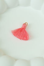 Flamingo pink tassel (gold)