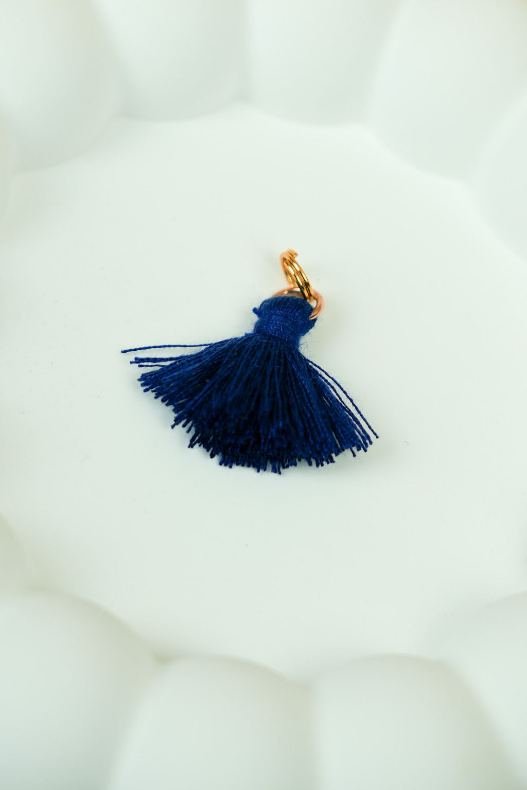 Navy blue tassel (gold)