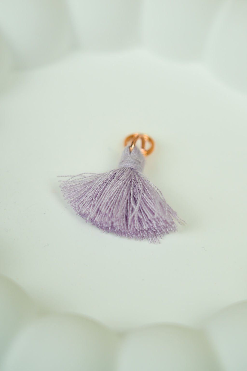 Light purple tassel (gold)