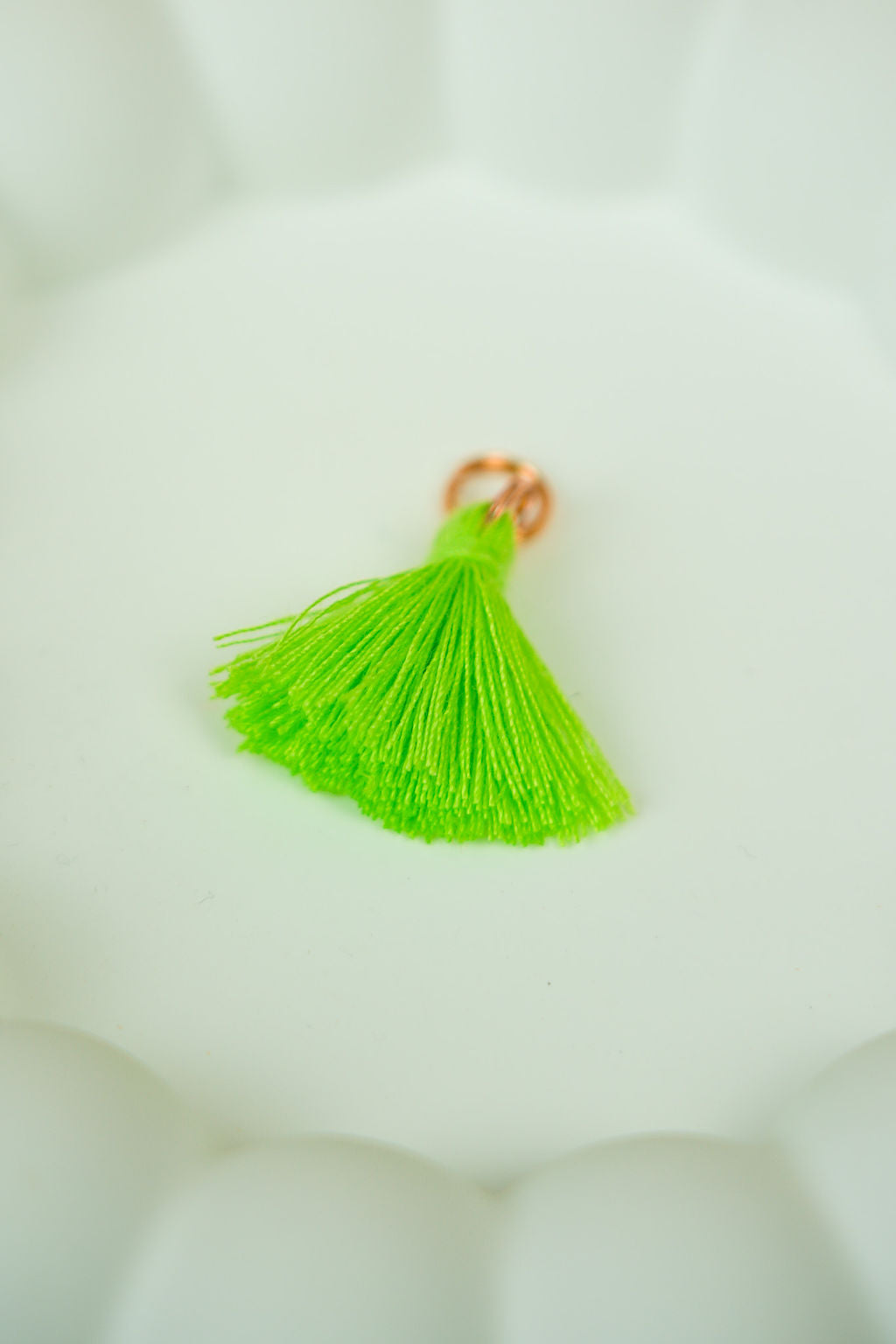 Green tassel (gold)