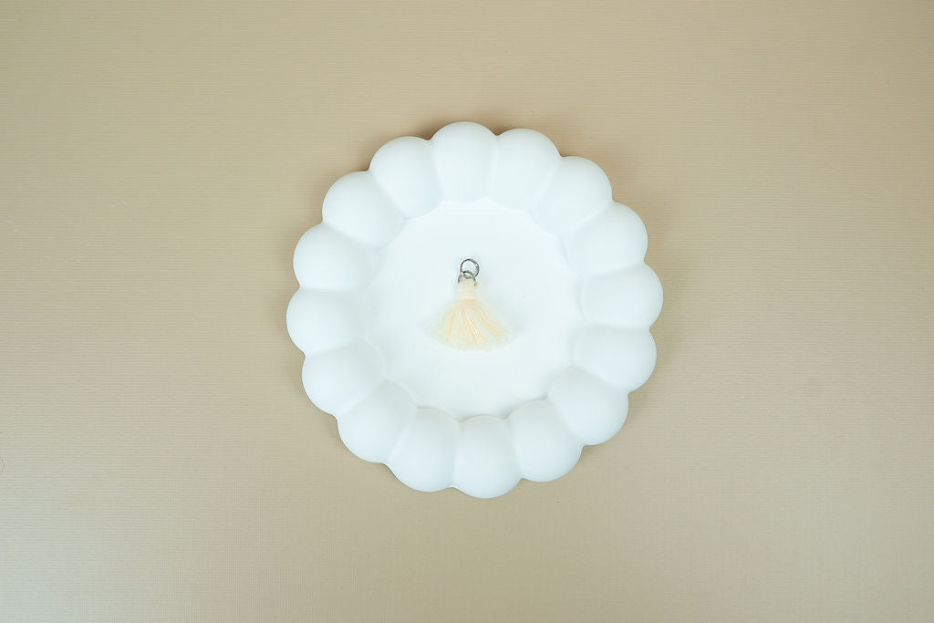 Cream tassel (silver)