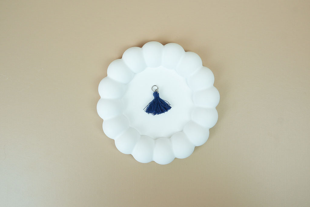 Navy blue tassel (silver)