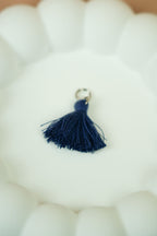 Navy blue tassel (silver)