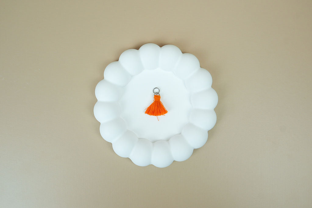 Orange tassel (silver)