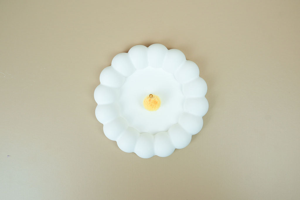Yellow pompom